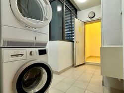 Latitude (D10), Condominium #607375521